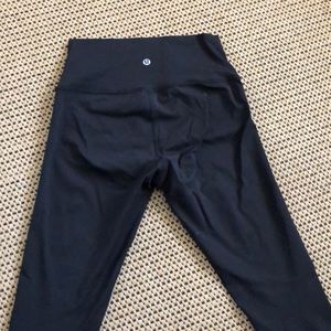 Lululemon wunder under luxtreme pants size 6